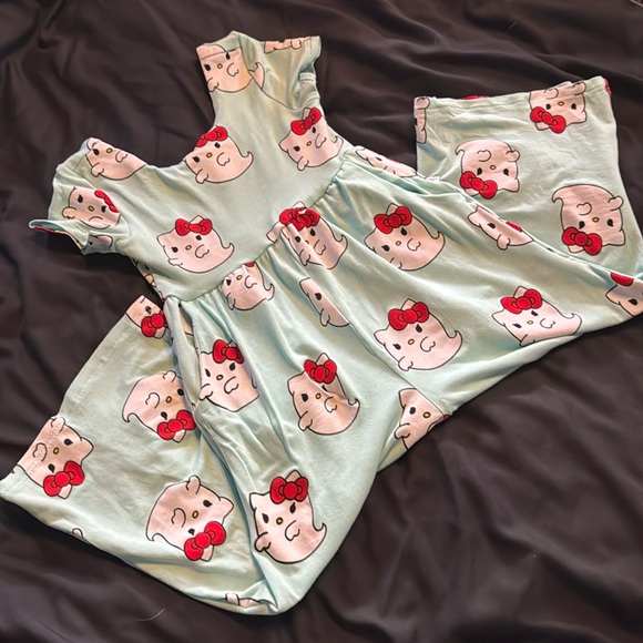 Posh Peanut Other - Posh peanut x hello kitty Halloween scoop neck romper